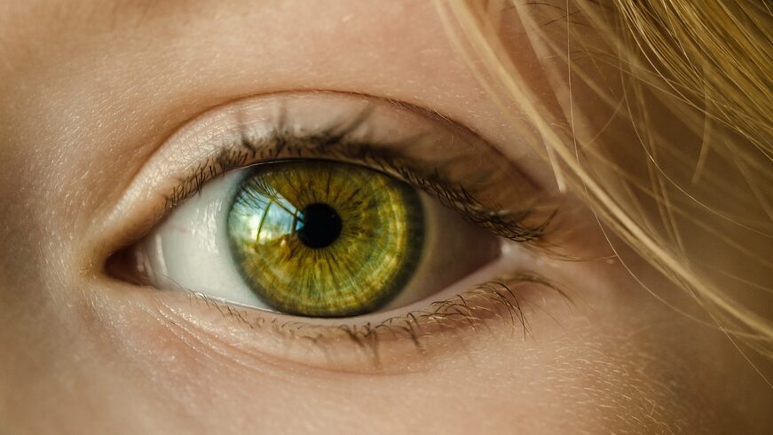 Oeil vert 